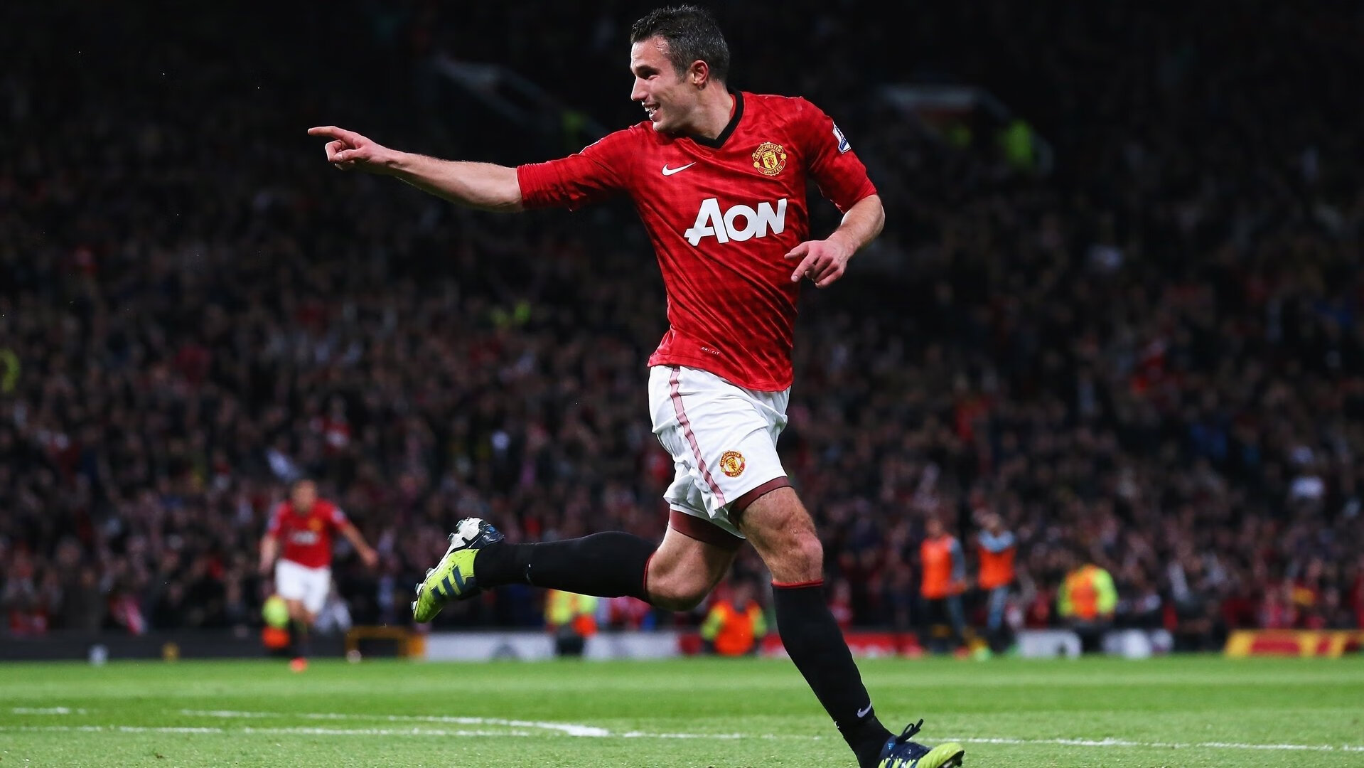 “安赫尔·巴尔博萨的突破与传球精准度，助力阿根廷美洲狮队构建强大进攻体系”